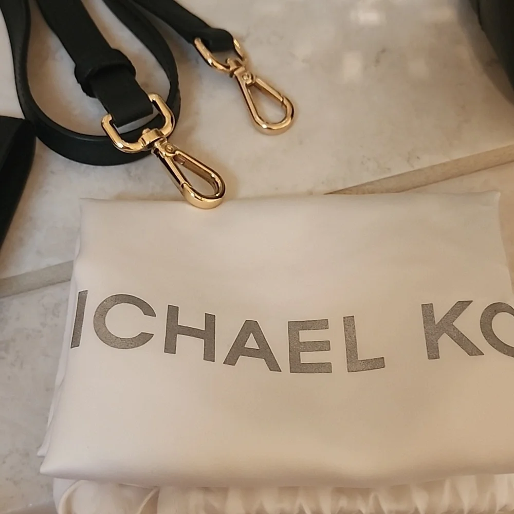 🌟 MICHAEL KORS 